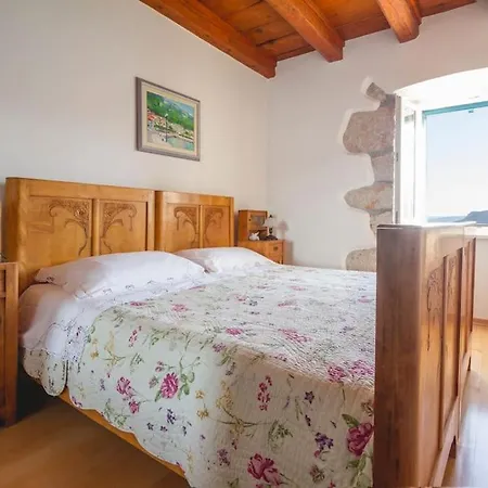 Veli Palac * Baška